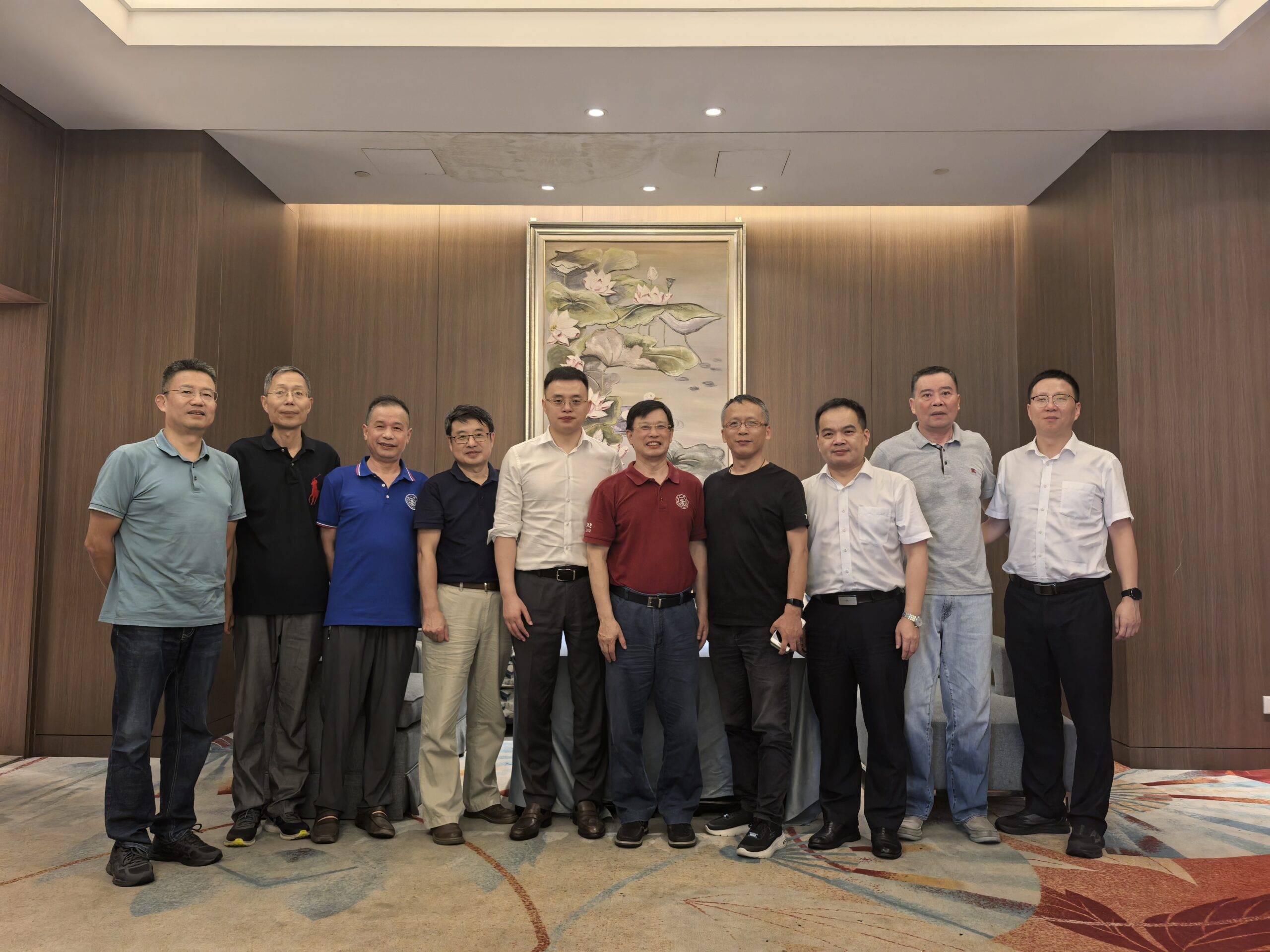 初游黄鹤楼返苏遥寄鹏炜及武汉校友诸公